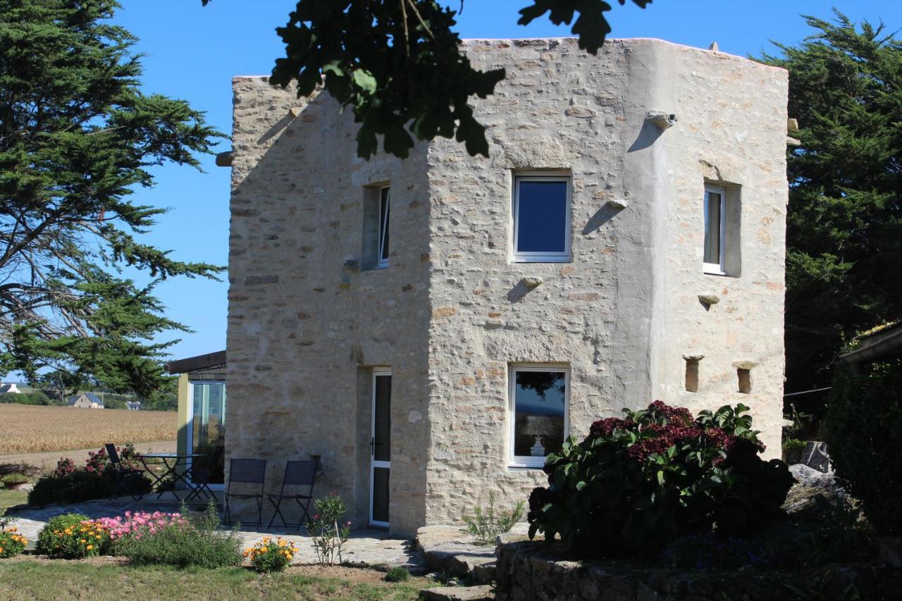 La Tour Du Bois Dormant Bed and Breakfast Plozévet Eksteriør billede